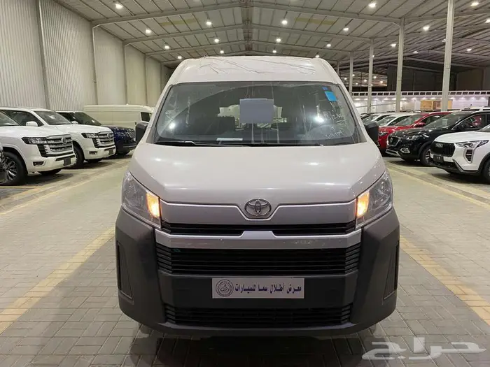 تويوتا هايس بضاعة سقف عالي 2025 ديزل ابيض اوتوماتيك عرض خاص 0