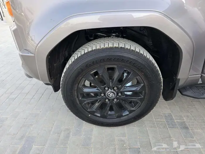 تويوتا برادو VXL3 بنزين موديل 2025 سعودي 27
