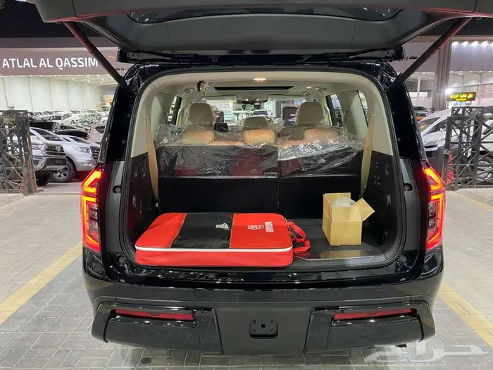 نيسان باترول بلاتنيوم 2025 اسود توين تربو خليجي عماني 32