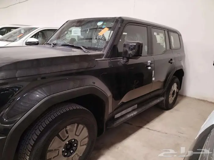 برادو تي اكس ال1 بنزين 2.4 لتر تربو (أسود 2025) 4