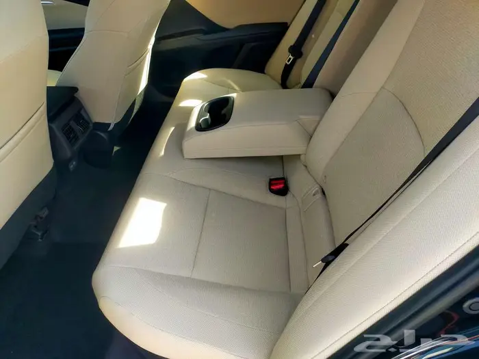 تويوتا كامري استندر هايبرد 13