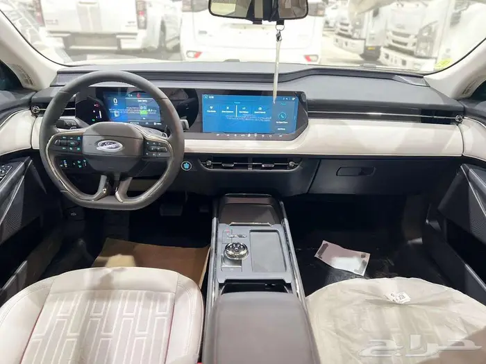 فورد تورس تريند 2026 ومتوفر تيتانيوم فل اقساط 7