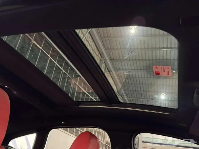 بي ام دبليو 218i موديل 2021 18