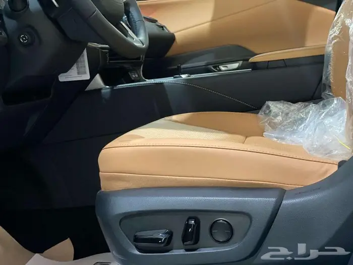 لكزس RX 350 BB بنزين 2025 - داخلي جملي ( أقل سعر ) 34