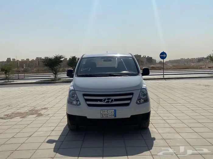 هونداي اتش ون بضاعه بنزين قير عادي 2018 1