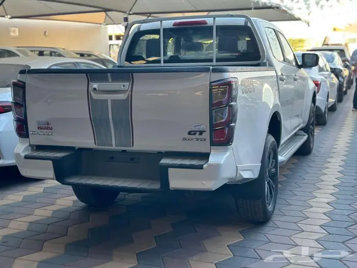 ايسوزو ديماكس GT 2025 3