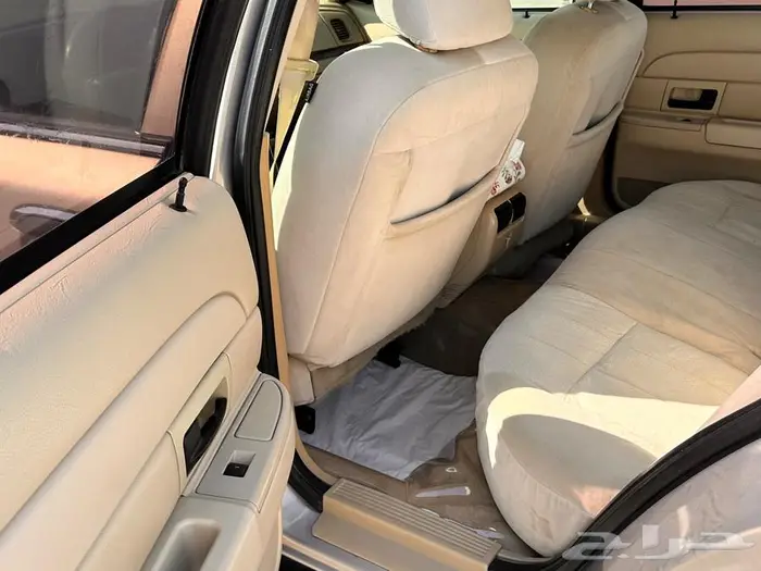 فورد فكتوريا 2010 سعودي 10