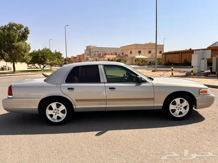 فورد فكتوريا 2010 سعودي 6