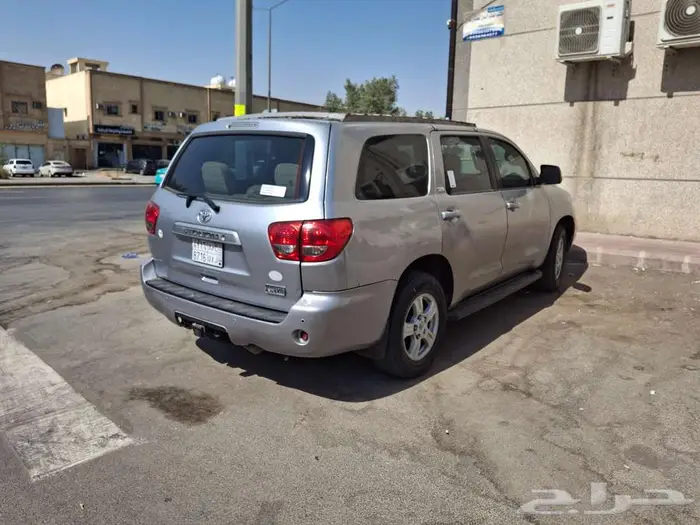 تيوتا سكويا 2015 1