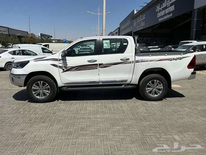 تويوتا هايلوكس S GLX ديزل 2025 اقساط بنوك وشركات 3