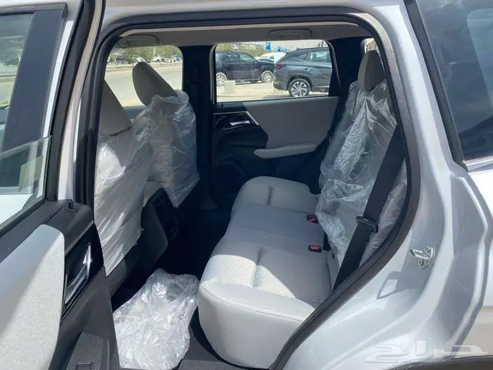 ميتسوبيشي اوتولاندر 2025 ستاندر 7 راكب دبل اقساط و كاش 12