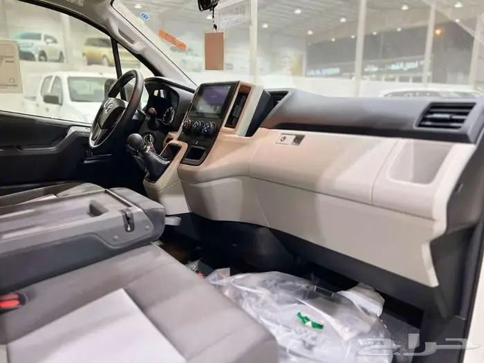 تويوتا باص هايس ديزل 2025 سقف عالي وسقف واطي جير عادي بنك 17