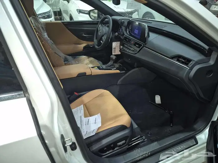 لكزس ES250 استندر AA سعودي 2025 7