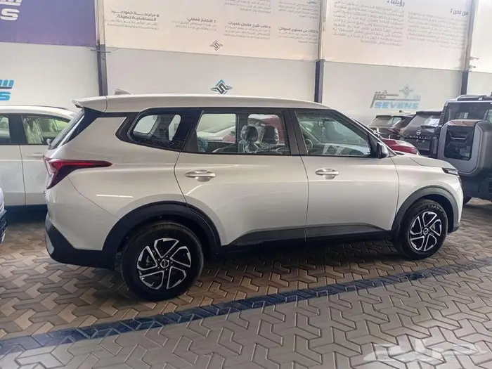 كيا كارينز 2025 GL 7