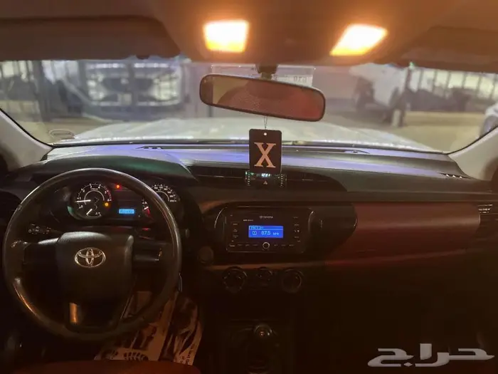 تويوتا هايلوكس غمارتين بنزين2022 8