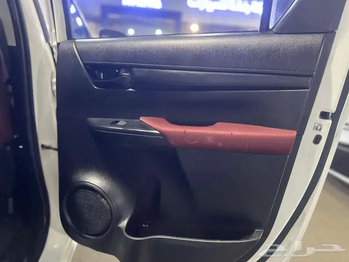 تويوتا هايلوكس غمارتين بنزين2022 13