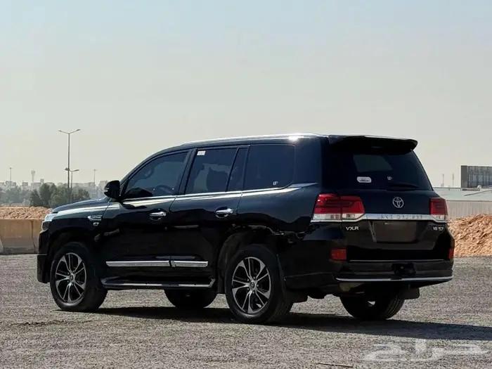 تويوتا لاند كروزر 2014 مرهم 2021 1