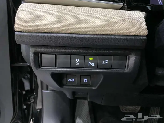 تويوتا كامري 2025 E ستاندر اسود سعودي 24