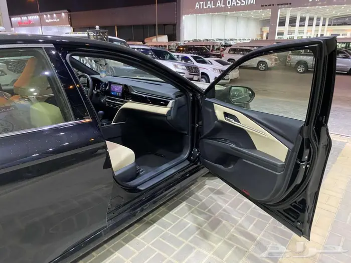 تويوتا كامري 2025 E ستاندر اسود سعودي 23