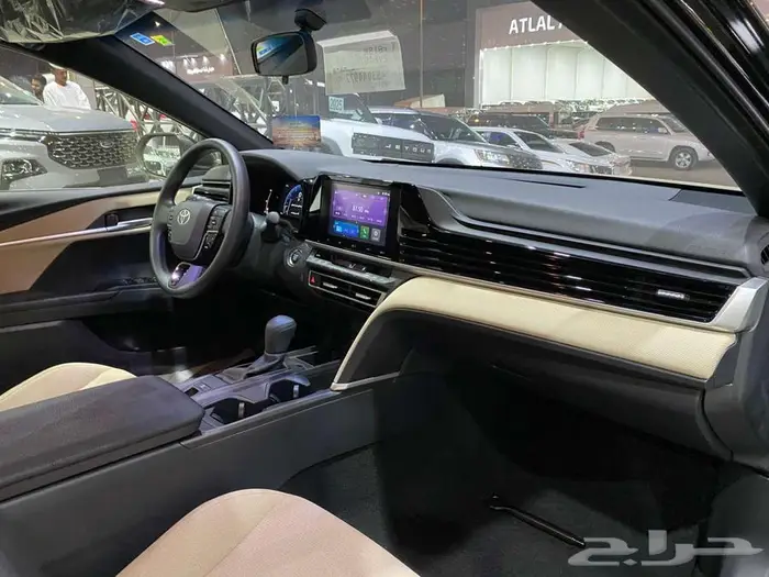 تويوتا كامري 2025 E ستاندر اسود سعودي 19