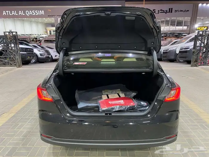 تويوتا كامري 2025 E ستاندر اسود سعودي 11