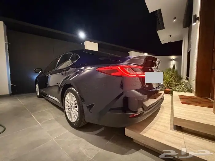 تويوتا كامري LE 2025 5