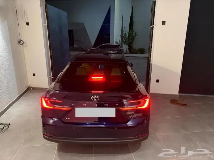 تويوتا كامري LE 2025 3