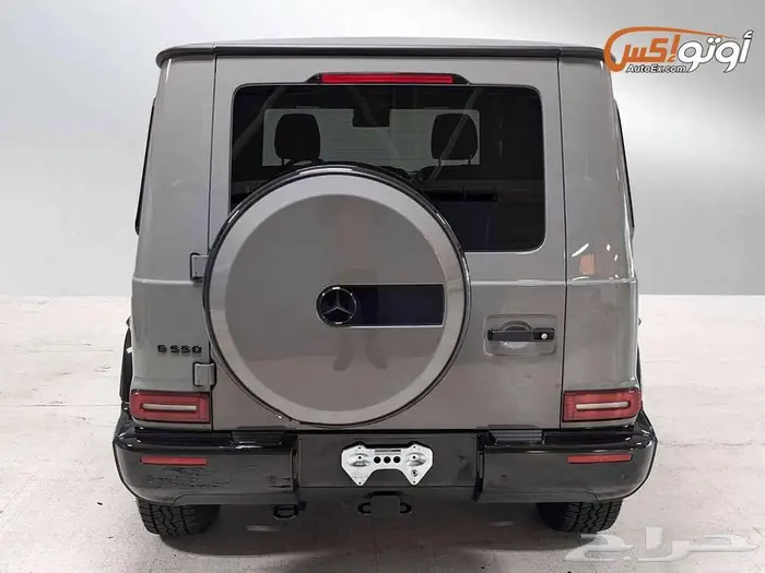 2024 مرسيدس G 550 3