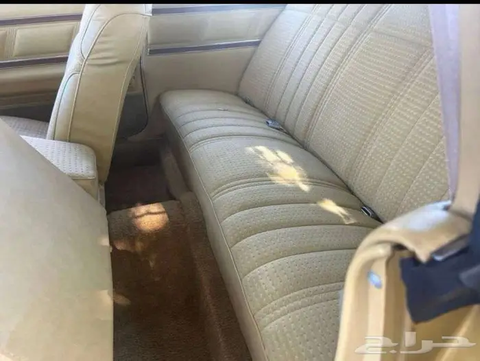 للبيع فورد LTD مخزن موديل 1977 Ford ldt 8