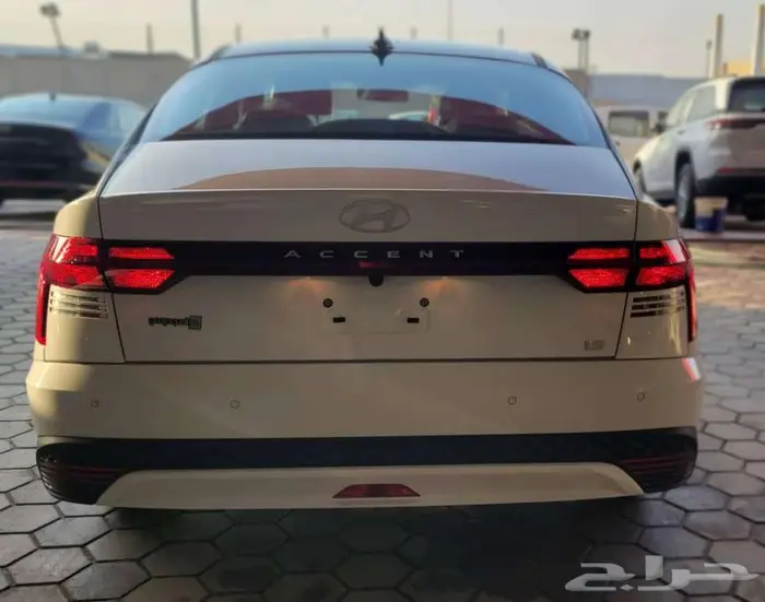 اكسنت فليت 2026 5