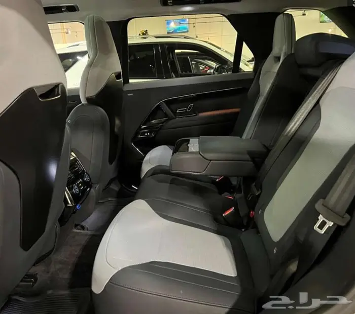 2024 Porsche Cayenne S 8