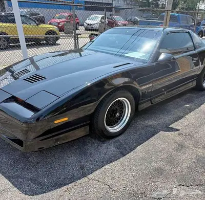 للبيع بونتياك مالك واحد موديل 1985 Pontiac transam T tops index