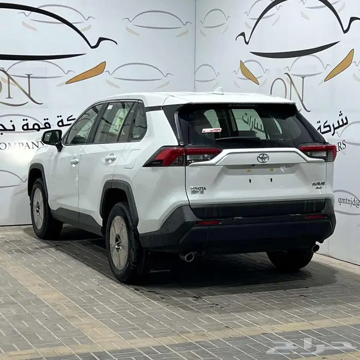 تويوتا راف فور LE بنزين دبل 2025 بسعر 101000 2