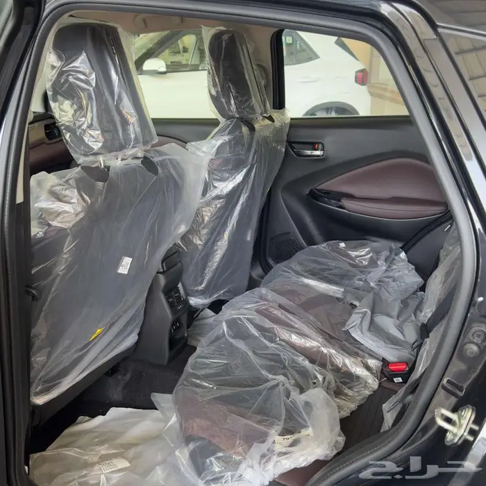 سوزوكي فرونكس GLX 2025 10