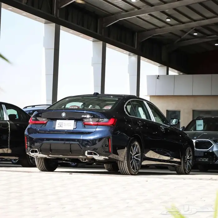 بي ام دبليو 325i موديل 2025 4
