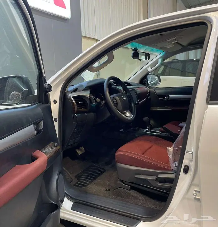 تويوتا هايلوكس غمارتين V6 بنزين خليجي 2025 اقساط اقل فوائد 4