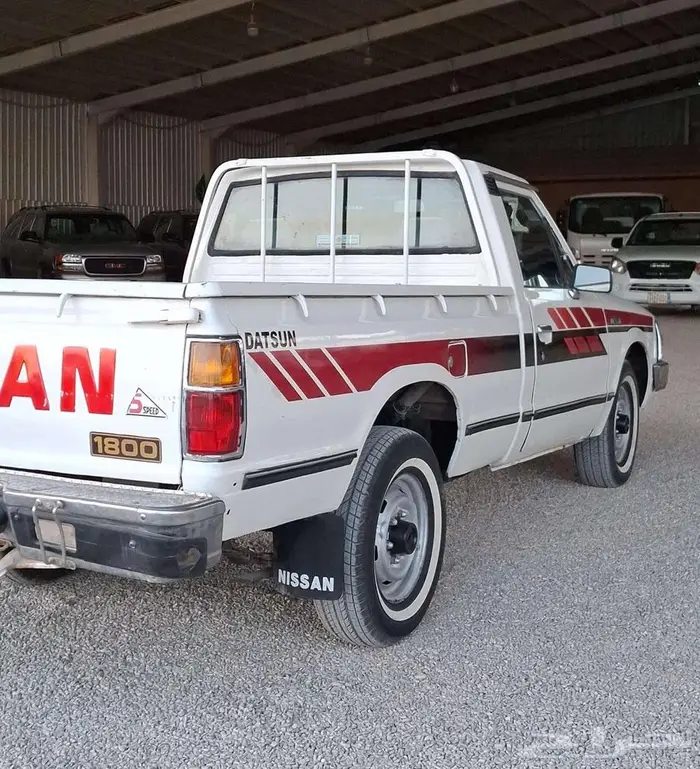 نيسان ددسن بكب غماره قير عادي 1985 7