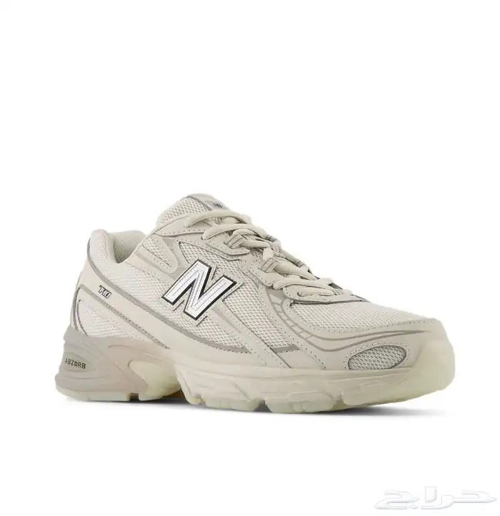 شوزات جزمة نايك اديداس اصليه باسعار حلوه 35