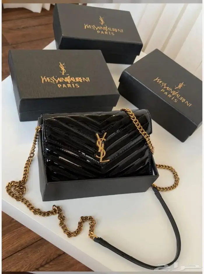 شنط درجه أولى جميع الالوان والماركات مع الملحقات 11