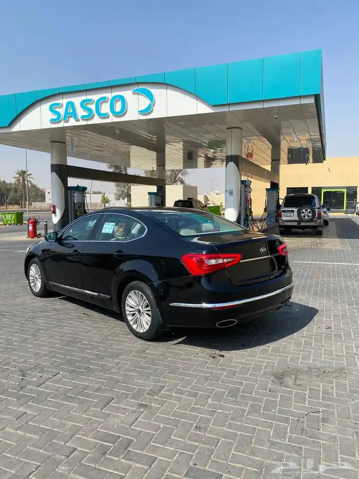 كيا كادنزا 8