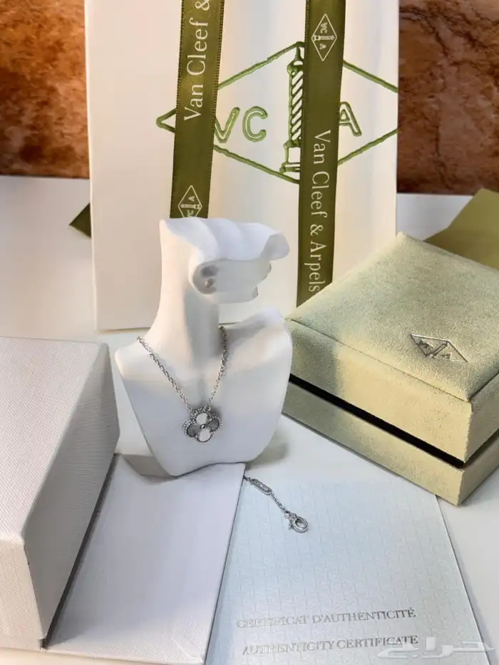 اكسسوارات خواتم قلائد باندورا قوتشي هرمز كارتيه شانيل 30