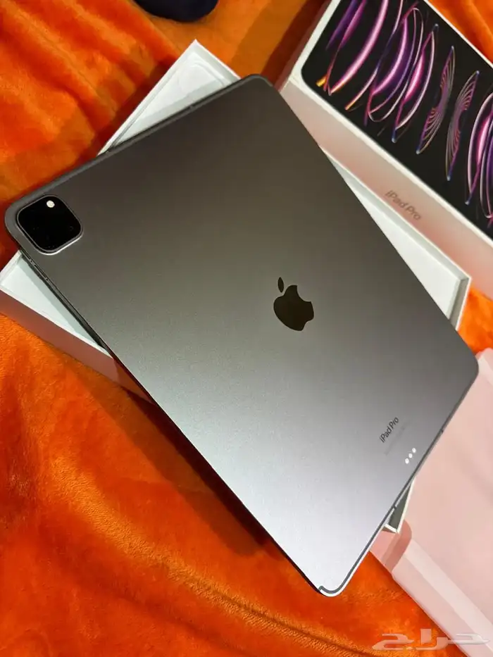 للبيع او للبدل ايباد برو الجيل السادس (2022) 512 قيقا 8
