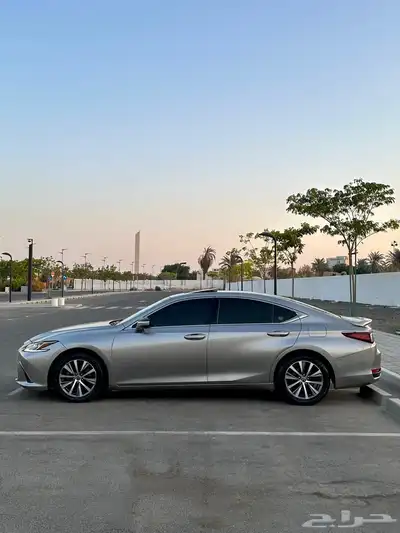 لكزس ES نظيف مخزن ماشي 83 ألف index