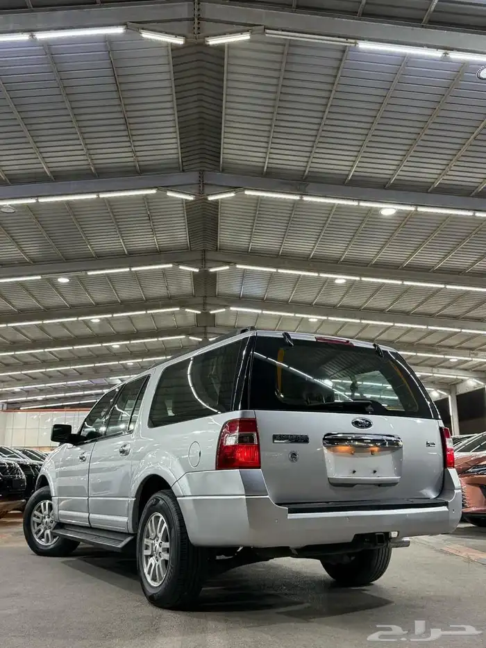 فورد اكسبيدشن 2011 دبل 10