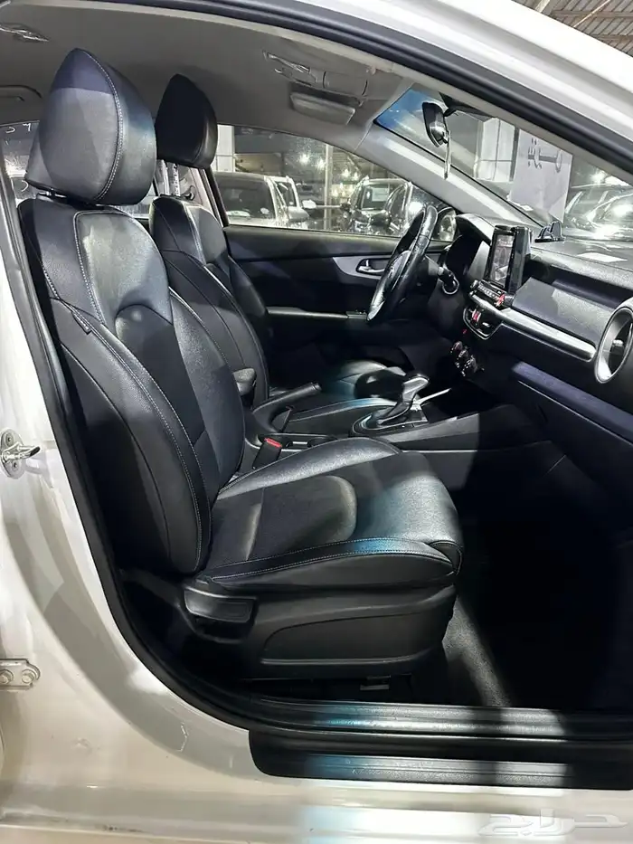 كيا K3 ابيض 2021 بنزين وارد كوريا 8