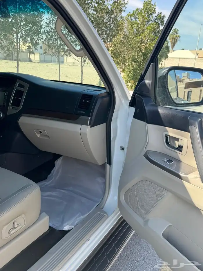 ميتسوبيشي باجيرو 11