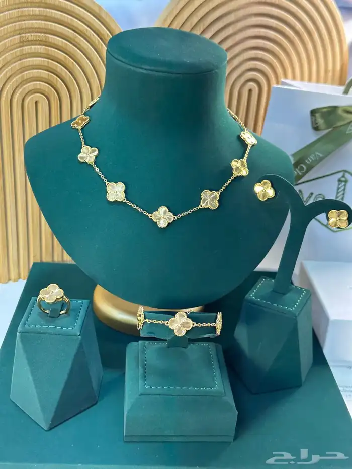 اكسسوارات خواتم قلائد باندورا قوتشي هرمز كارتيه شانيل 79