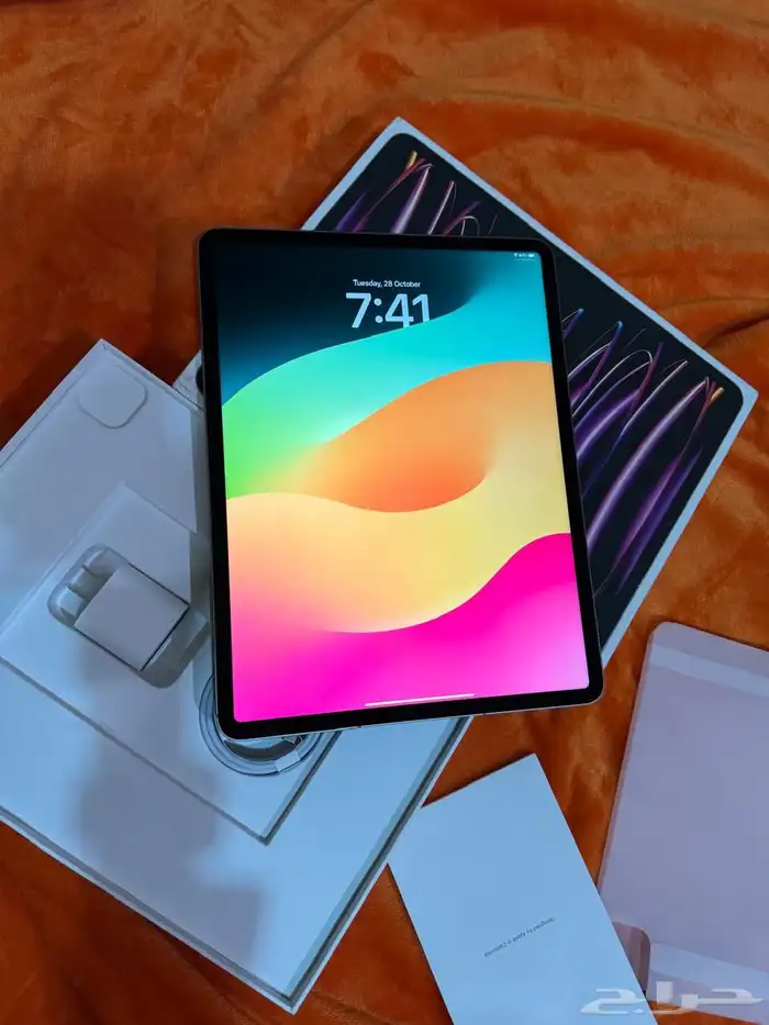 للبيع او للبدل ايباد برو الجيل السادس (2022) 512 قيقا 5