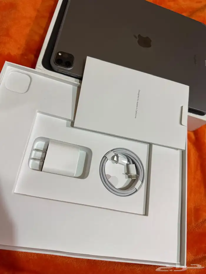 للبيع او للبدل ايباد برو الجيل السادس (2022) 512 قيقا 6