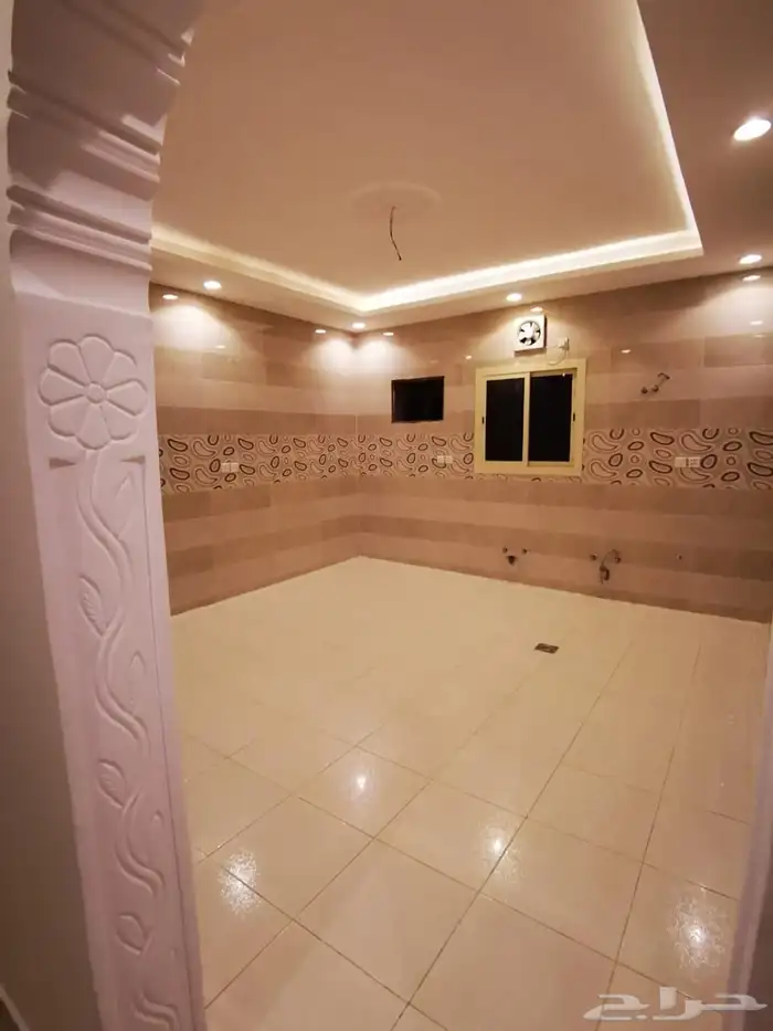 شقة فاخرة للإيجار حي الريان 12